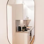 Zentrale Business- Und Familienwohnung Naehe Wien