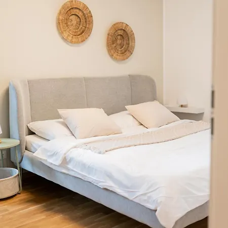 Zentrale Business- Und Familienwohnung Naehe Wien