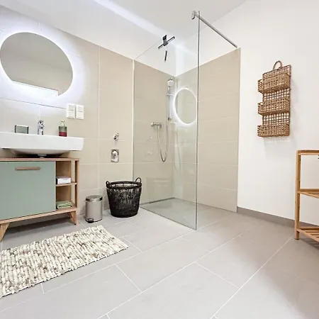 Zentrale Business- Und Familienwohnung Naehe Wien Grossing (Liezen)