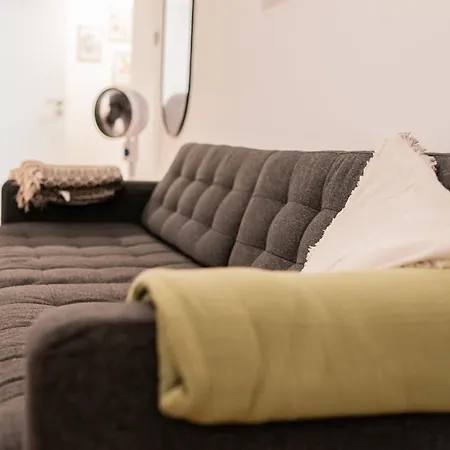 Zentrale Business- Und Familienwohnung Naehe Wien *