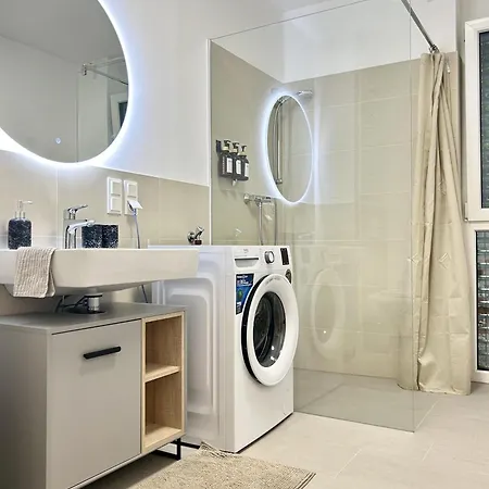 아파트 Zentrale Business- Und Familienwohnung Naehe Wien
