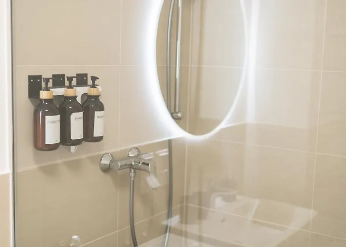 公寓 Zentrale Business- Und Familienwohnung Naehe Wien